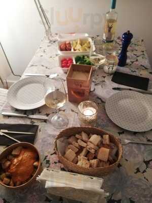 Sis Vuit - Lunch & Chill Out