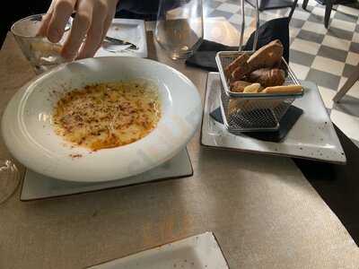 Sis Vuit - Lunch & Chill Out