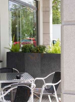 Garden Brunch & Breakfast