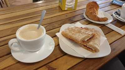 Granja Cafeteria La Mila