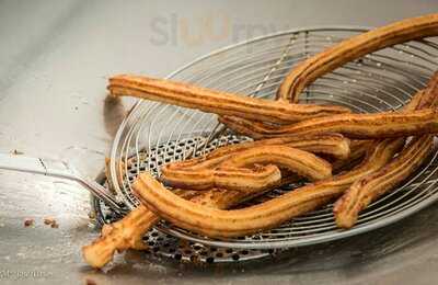 Churreria Maestro Chocolatero Angel Uran