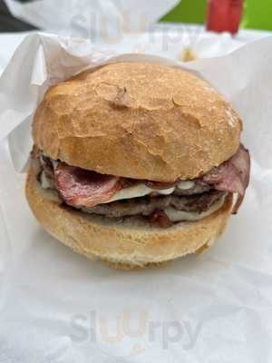 Cerveceria-hamburgueseria Monty