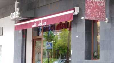 Café Deluxe