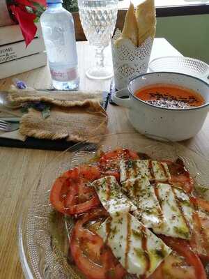 Siete Razones Café San Isidro