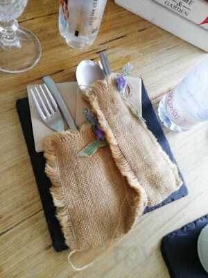 Siete Razones Café San Isidro