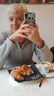 Forn De Pa I Pastisseria Camps