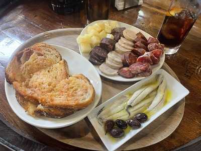 Companyia D'alella, Celler I Taverna