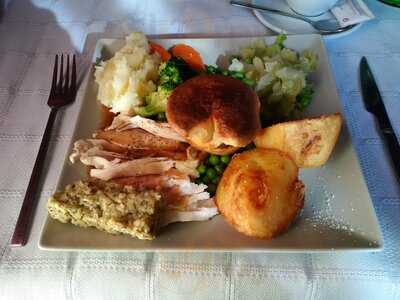 Charlotte's Bar & Restaurant