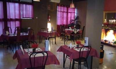 Charlotte's Bar & Restaurant