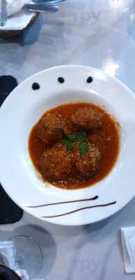 El Rinconcito Gastrotaberna - Café