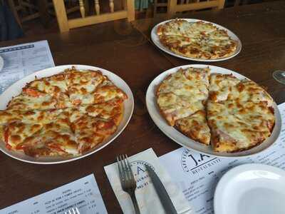Pizzeria Restaurante Ja