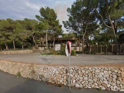 El Castillo Del Bosque