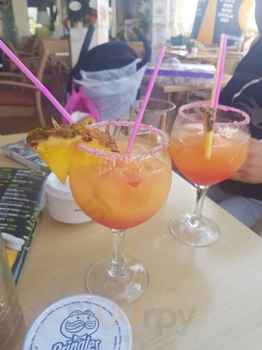 Mojito's Cuban Cafe