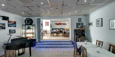 Silverstones Bar And Bistro