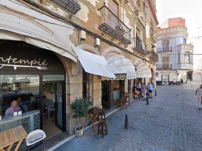 Taberna Los Barriles