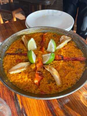La Paella Rustica