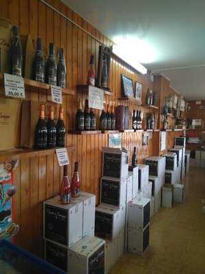 Caves Canals & Domingo