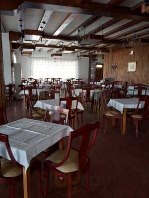 El Cruce Restaurante Cafeteria