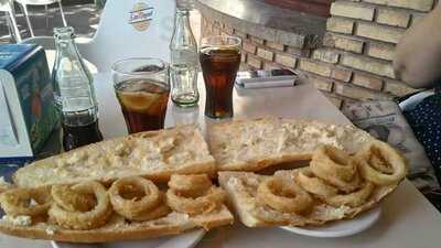 El Cruce Restaurante Cafeteria