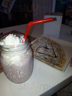 Ferretti Gelato E Caffé