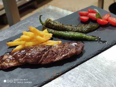 Bar Restaurante Los Arcos - Photo 7