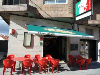 Italia Pizzeria