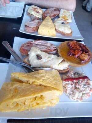 Cafe Jamoneria Bacelos