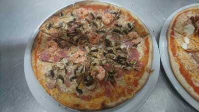 Pizzeria Restaurante La Valentina