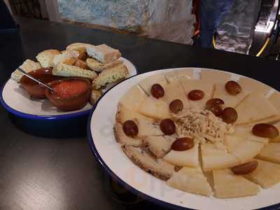 La Costanilla Taberna Atípica