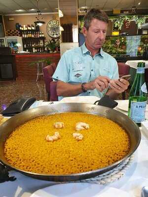 Restaurante Com En Casa Silla