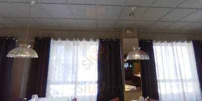 Restaurante Com En Casa Silla