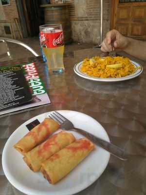 Bar De Tapas La Plaza