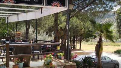 Chiringuito Valdearenas De Gracia Y Paco