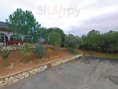 Chiringuito Valdearenas De Gracia Y Paco