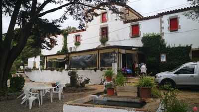 Bar Restaurante Las Piscinas De Can Batlle