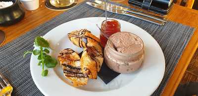 Grillen Restaurante, Bar Y Parilla - Photo 8