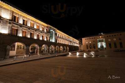 Restaurante De Cocina Mediterránea En Baena