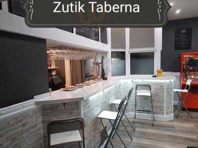 Zutik Taberna