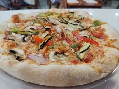 Italian Village Restaurante Pizzeria