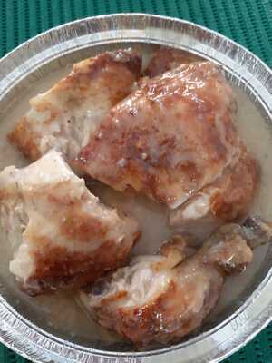 Asador De Pollos Lázaro