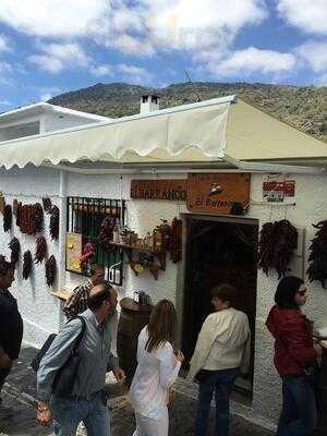 Tienda-bodega El Barranco