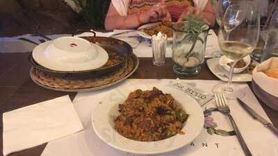 Es Chic - Bar Restaurante