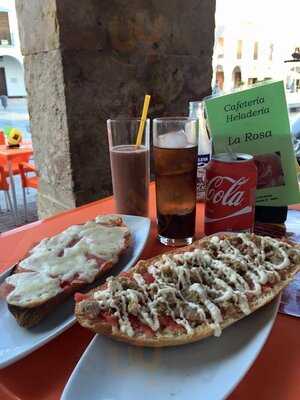 Heladería Cafetería La Rosa