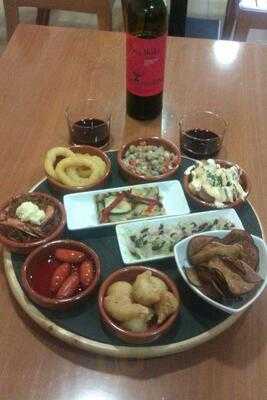 Alau Restaurant & Tapes