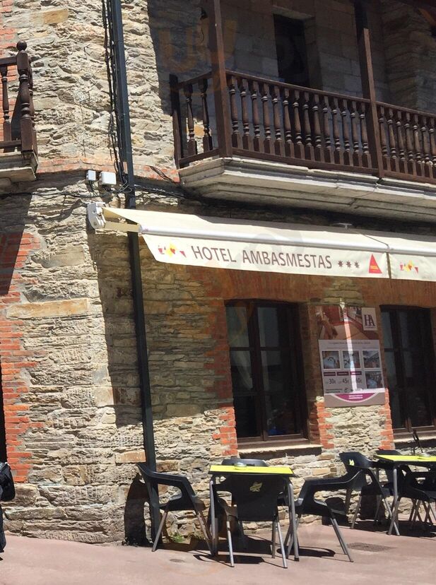 Restaurante Hotel Rural Ambasmestas