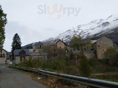 Casa Pelentos Restaurant