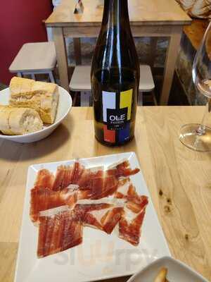 Vinoteca Esencias Del Gourmet