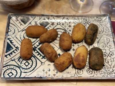 Vinoteca Esencias Del Gourmet