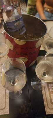 La Manuela Restaurante & Lounge - Photo 8