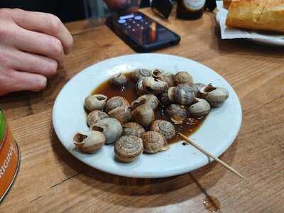 Bar-marisquería Tres Hermanos